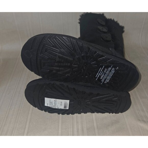UGG BAILEY BUTTON TRIPLET TRIPLE Black Suede Tall Boots Women Size US 5 NEW 1873 - Picture 11 of 12